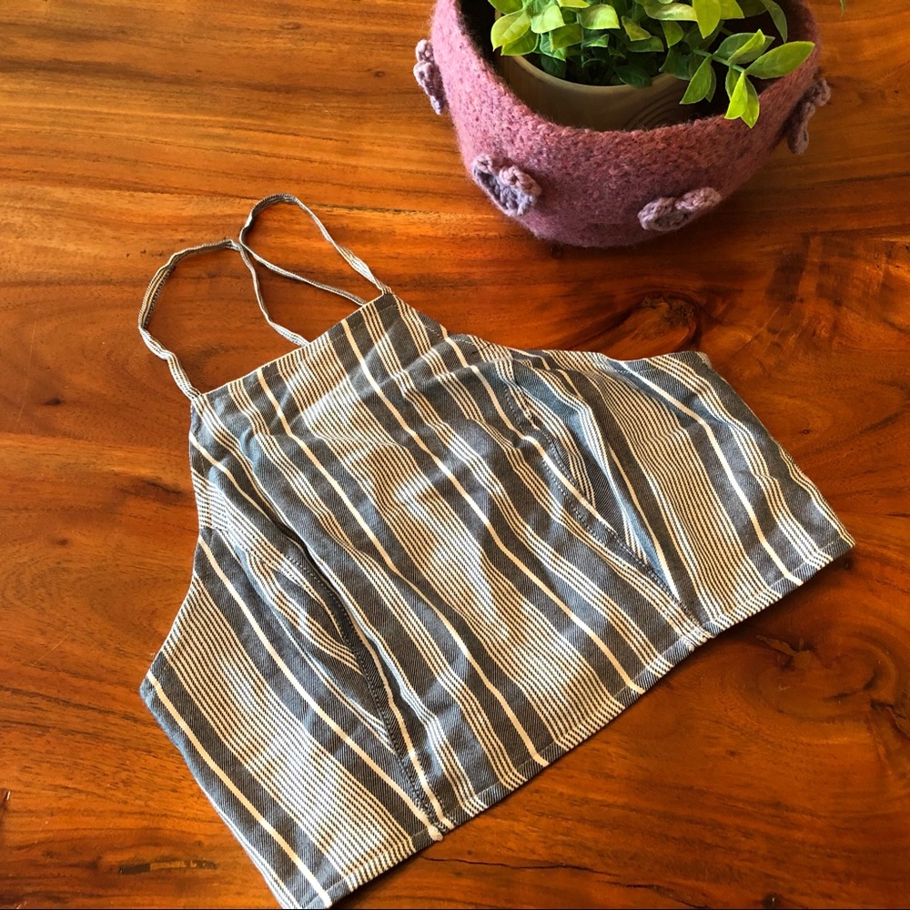 American Eagle Halter top. Size x-small. Gently used